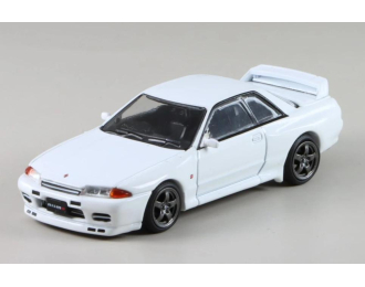 NISSAN Skyline GT-R R32, white