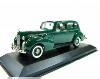 PACKARD Super 8 Formal Sedan 61 (1940), green