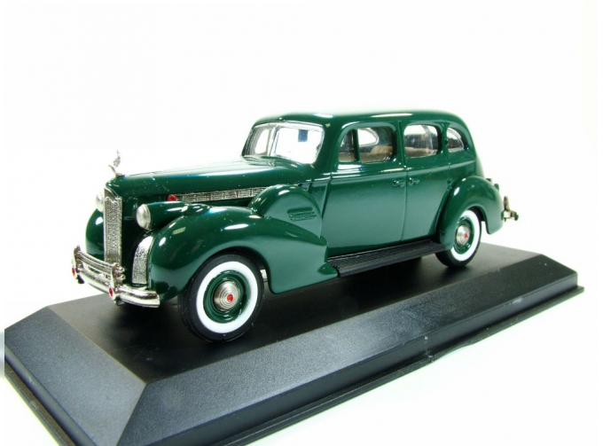 PACKARD Super 8 Formal Sedan 61 (1940), green