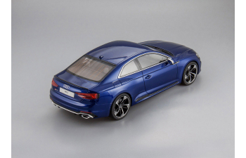 Audi RS 5 (blue)