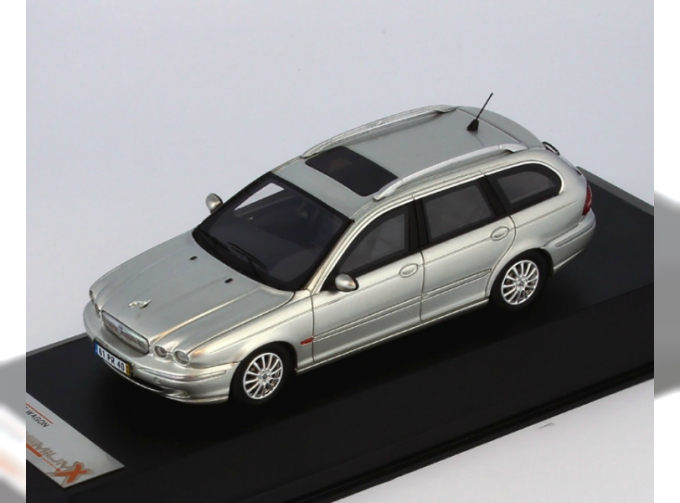 JAGUAR X-Type Wagon (2004), silver