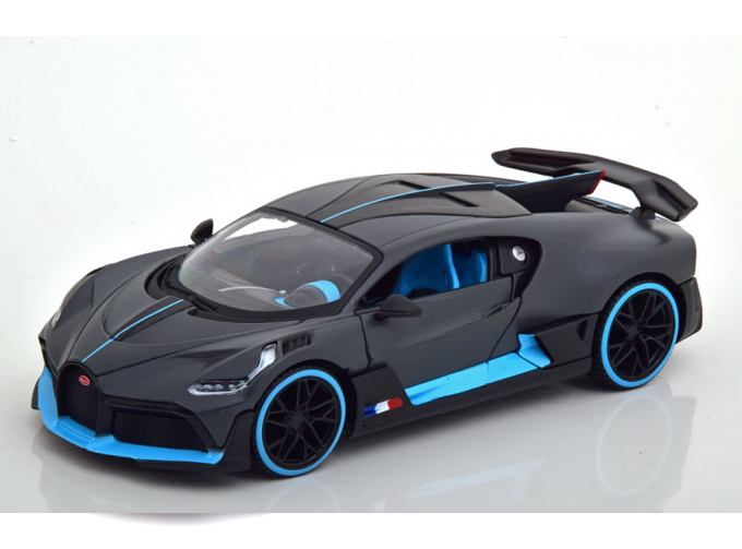 BUGATTI Divo (2018), mattgrau/hellblau