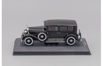 CADILLAC V16 LWB Imperial Armored Al Capone persona, black