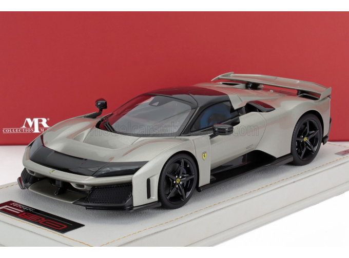 FERRARI F80 (2024) - Con Vetrina - With Showcase, Alluminio Lucido - Grey Gloss