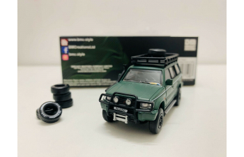 MITSUBISHI Pajero 2nd gen. LHD (1996) *Jungle Pack*, matt green