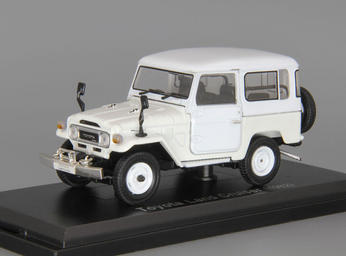 TOYOTA Land Cruiser BJ42 (1982), white