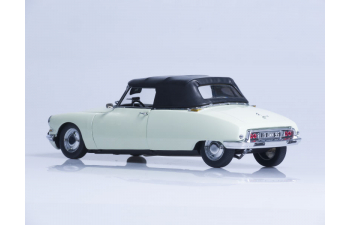 CITROEN DS 19 Open Convertible - Blanc Carrare (1961), white