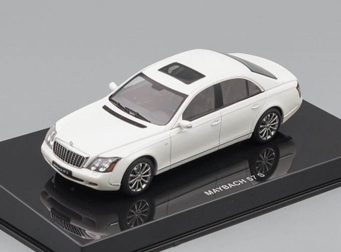 MAYBACH 57 S (2005), white