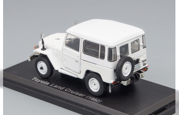 TOYOTA Land Cruiser (1974), white из серии Japanese Cars Collection