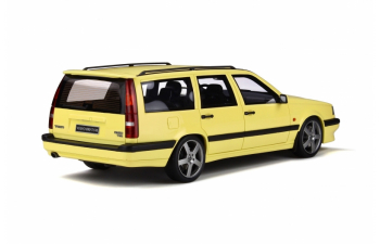 Volvo 850 T5-R Estate - 1995 (cream yellow)