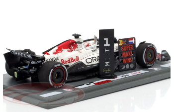 RED BULL RB21 #1 Winner Japan GP Formula 1 Max Verstappen (2025)