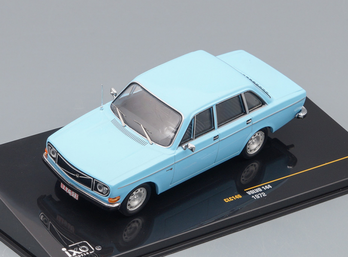 VOLVO 144 (1972), blue