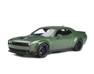 Dodge Challenger R/T Scat Pack Windbody (olive green)