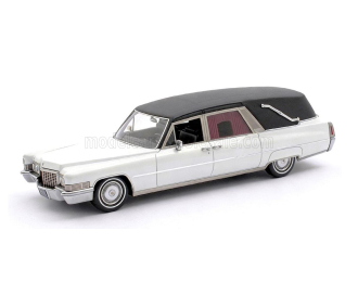 CADILLAC Superior катафалк (1970), белый