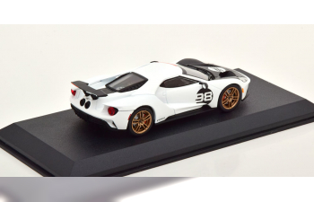 FORD GT (2021), white/orange/black