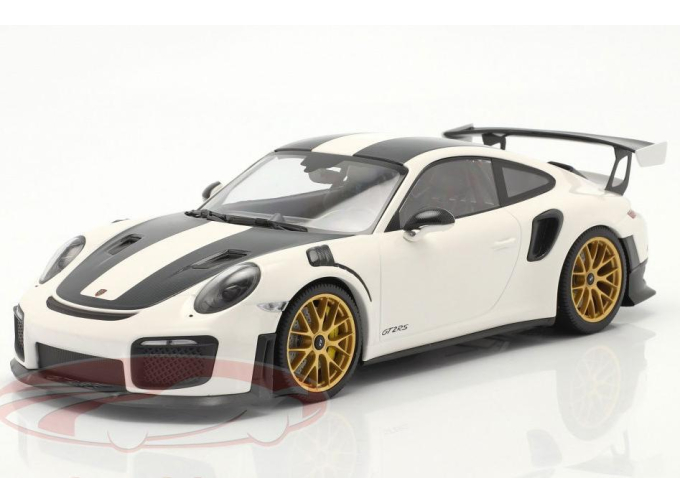 PORSCHE 911 (991 II) GT2 RS Weissach Paket (2018), white / golden Magnesium rims