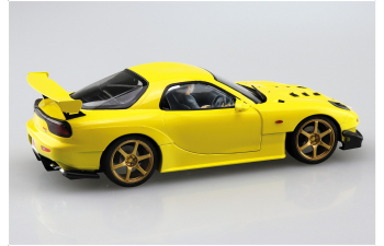 Сборная модель Mazda RX-7 Takahashi Keisuke FD3S (Project-D Ver.) with Figure