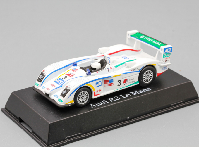 AUDI R8 Le Mans #3 (2005), white