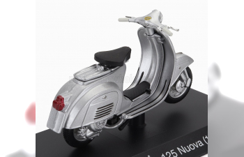 PIAGGIO Vespa 125 Nuova (1965), Silver