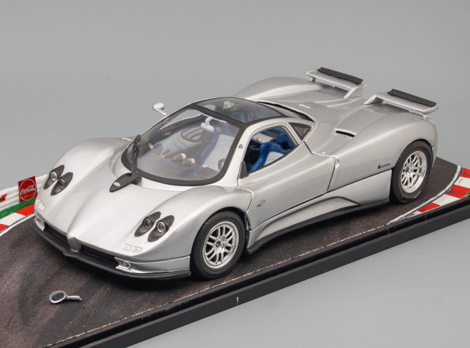 PAGANI Zonda C12 (2005), silver