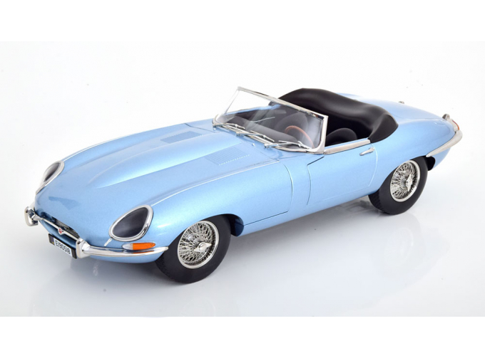 JAGUAR E-Type (1962), hellblau-metallic