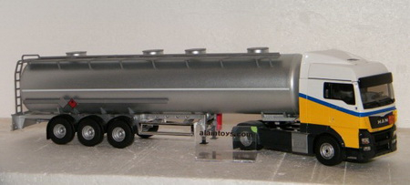 MAN TGX EURO 6 с полуприцепом-цистерной "CHIMIQUE SOTRAPID" 2015