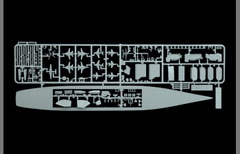 Сборная модель Авианосец U.S.S. CARL VINSON CVN-70 (1999)