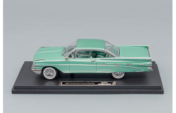 PONTIAC Bonneville Hardtop (1959), light green