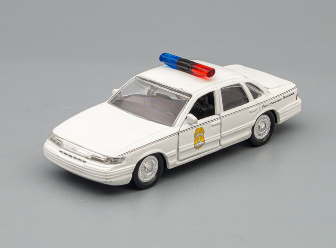 FORD Crown Victoria Police, white