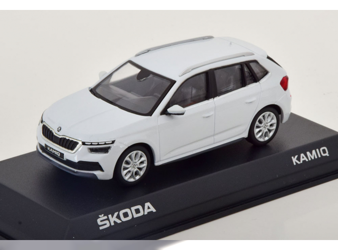 SKODA Kamiq, white