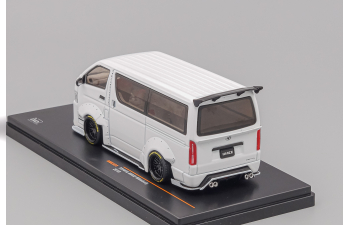 TOYOTA Hiace Widebody (2018), white-metallic