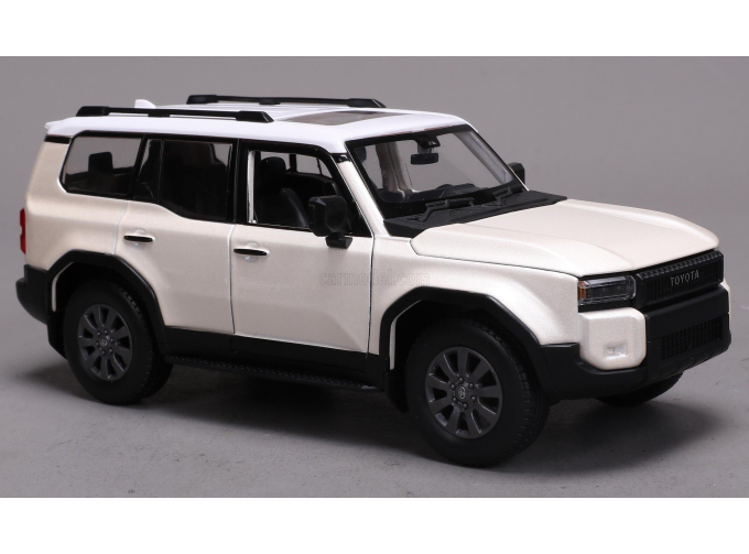 TOYOTA Land Cruiser (2024), white