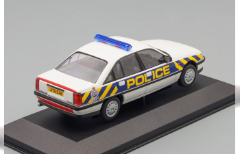 VAUXHALL Carlton 2.6Li "West Mercia Constabulary Police" 1982