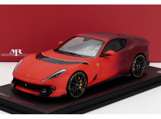 FERRARI 812 Competizione (2022) - Con Vetrina - With Showcase, Rosso F1 Matt - Red