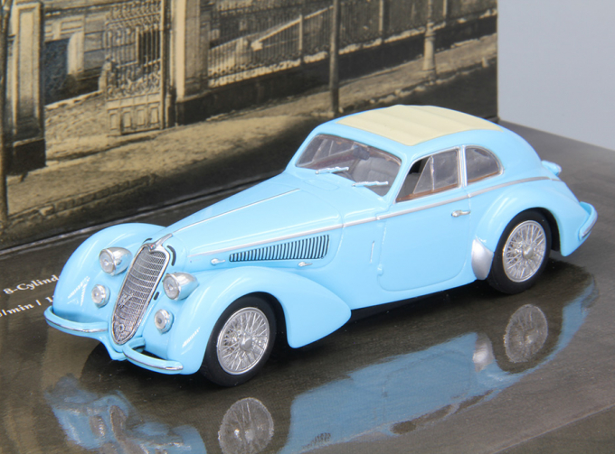 ALFA ROMEO 8C 2900 B Lungo (1938), light blue