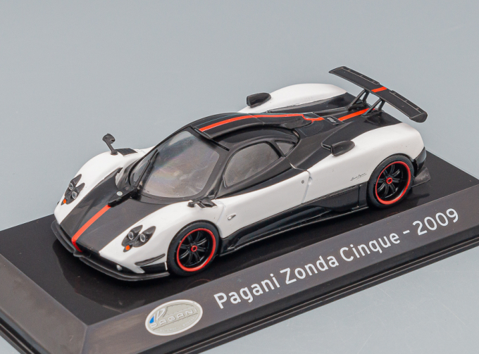 PAGANI Zonda Cinque 2009