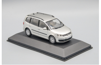 Volkswagen Touran 2010 Silver