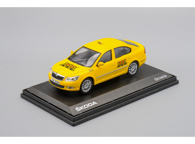 SKODA Octavia II FL (2008) - AAA Taxi