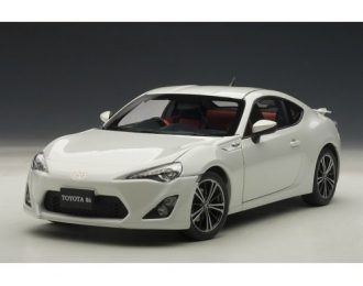 TOYOTA 86 LIMITED (ASIAN VERSION/RHD) 2012, WHITE PEARL