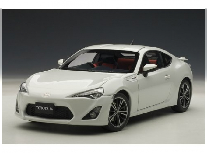 TOYOTA 86 LIMITED (ASIAN VERSION/RHD) 2012, WHITE PEARL