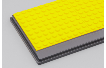Подиум черный + LEGO желтый