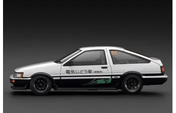 Toyota Corolla Levin 3Dr (AE86) BEV, white / black