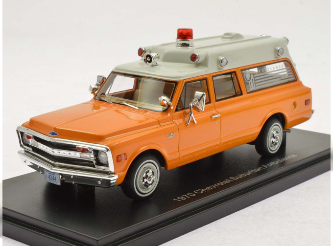 CHEVROLET Suburban "Ambulance" (скорая медицинская помощь) 1970 Orange / White