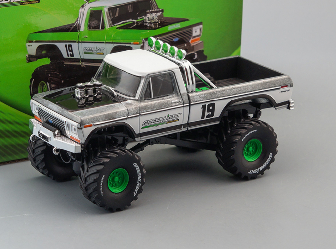 FORD F-250 Monster Truck Bigfoot #19 "GreenLight Racing Team" 1974 (Greenlight!)