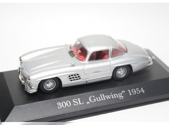 Mercedes-Benz 300 SL Gullwing 1954 (silver)