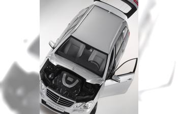 MERCEDES-BENZ E-Klasse T-Modell Avantgarde S212 (2010), iridium silver