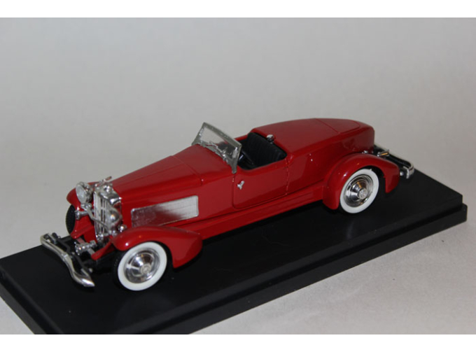 DUESENBERG SJ Speedster "Fishtail" (1933), red