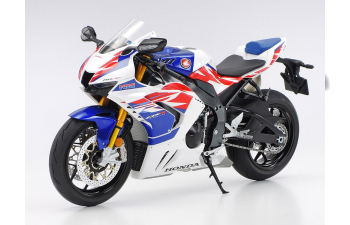 Сборная модель HONDA CBR1000RR-R FIREBLADE SP 30th Anniversary