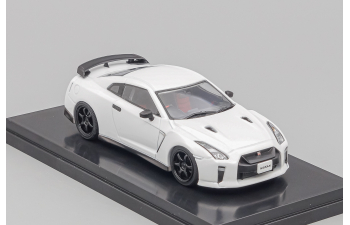 NISSAN GT-R R35, pearl white