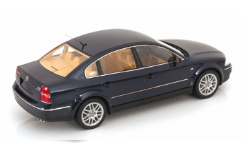 VOLKSWAGEN Passat W8 Saloon (2001), dark blue-metallic